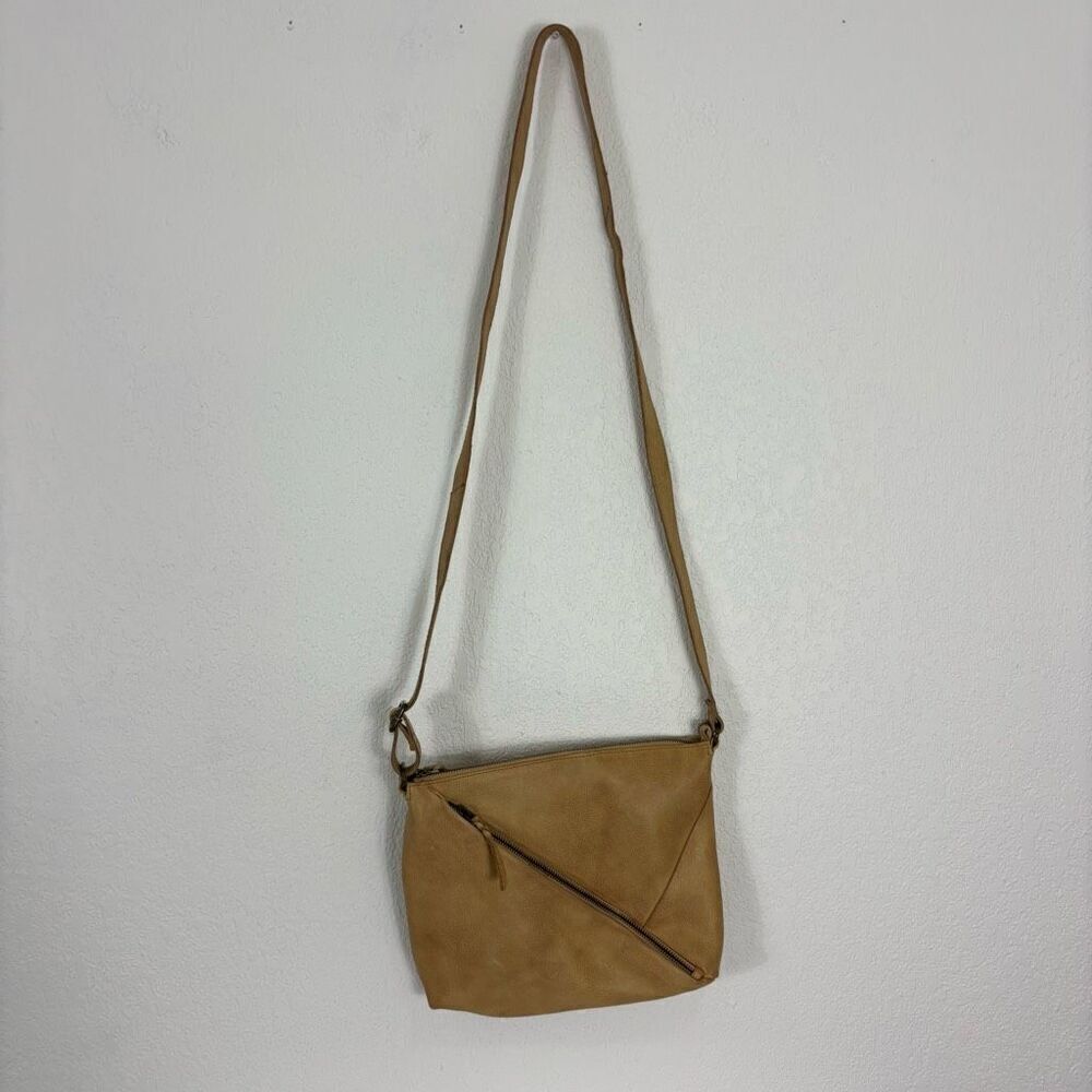 Rock Paper Scissors RPS Tan Leather Zipper Front‎ Crossbody Purse